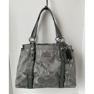 NWOT Coach Madison Silver Signature Shoulder Bag w/Coach Keychain